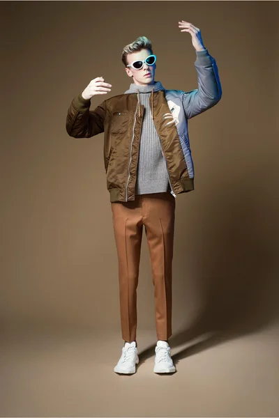 Look 24